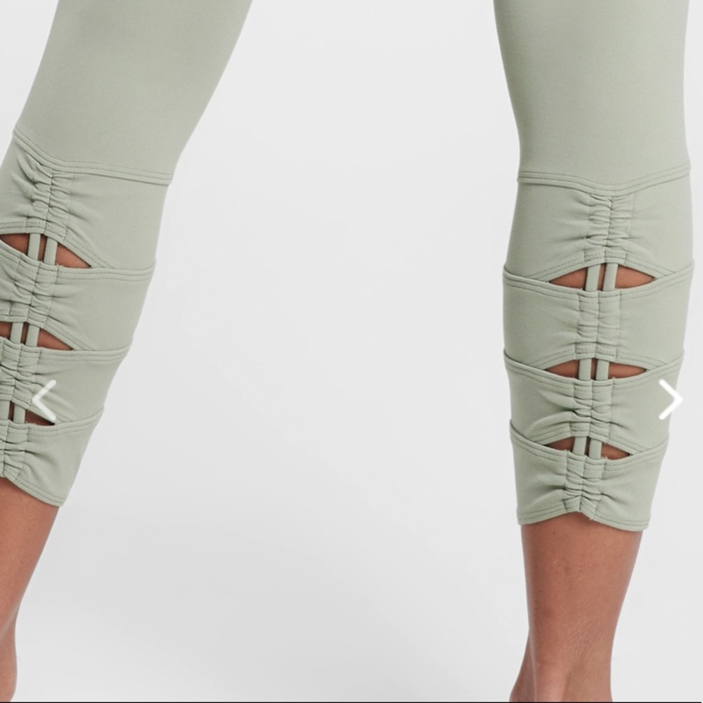 Athleta Salutation Stash Pocket II Cinch 7/8 Tight size S - Picture 5 of 14